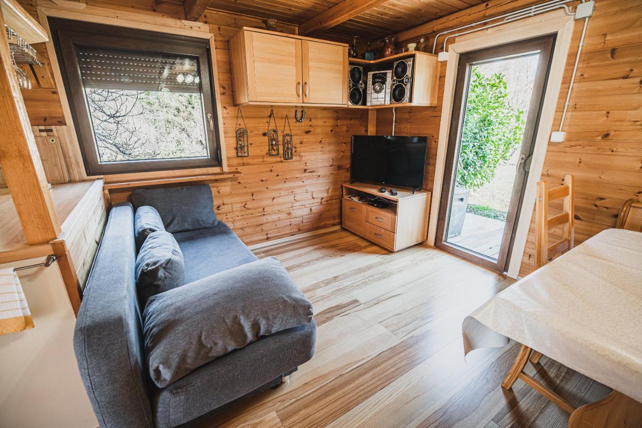 Wooden Cabin Žurej Bukovje v Babni Gori Exteriér fotografie
