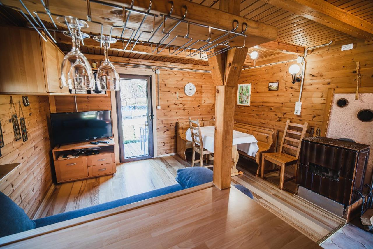 Wooden Cabin Žurej Bukovje v Babni Gori Exteriér fotografie